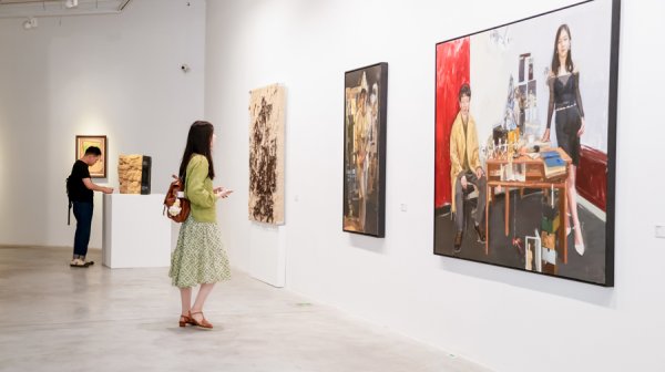 九八策略 数字时代，物质性创作还有不可替代的艺术价值吗？